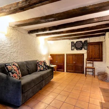 Vakantiehuis Masias De Rocabruna